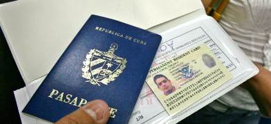 20150116134443-pasaportes-viajes-cuba-eeuu.jpg