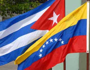 20150315053522-cuba-venezuela-banderas-1.jpg