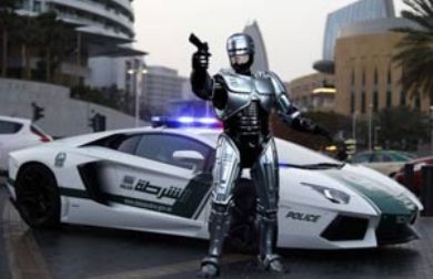 20150520123046-policias-robot-dubai.jpg
