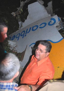 20101106030325-accidente-aereo-autoridades-cuba.jpg