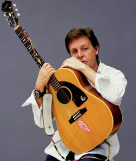 Paul McCartney alienta a los niños a comer menos carne