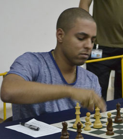 20121005144547-isan-ortiz-campeon-en-primera-fase-del-nacional-absoluto-del-ajedrez-cubano.jpg