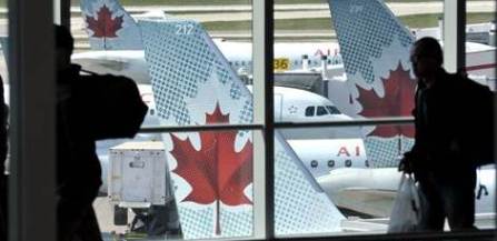 Abandonan el hospital 22 pasajeros del avión de Air Canadá
