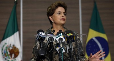Caída de precios de petróleo  afectó a América Latina, dice Rousseff