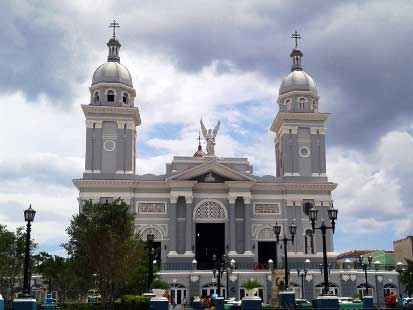 20150922135511-sbasilica-catedral-santiago.jpg